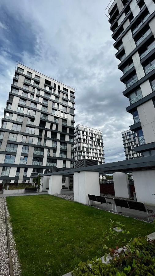 Residence Garden Tower S Balkonem, Garaz 布拉格 外观 照片